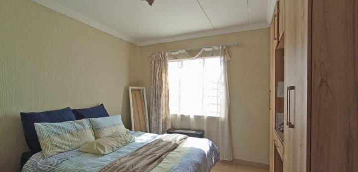 2 Bedroom Property for Sale in Andeon Gauteng