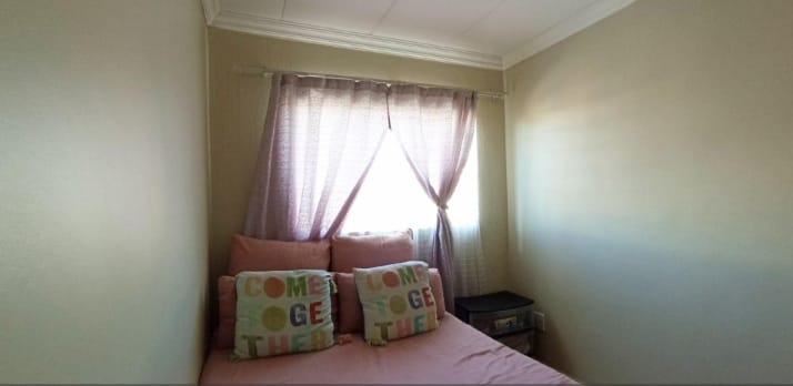 2 Bedroom Property for Sale in Andeon Gauteng