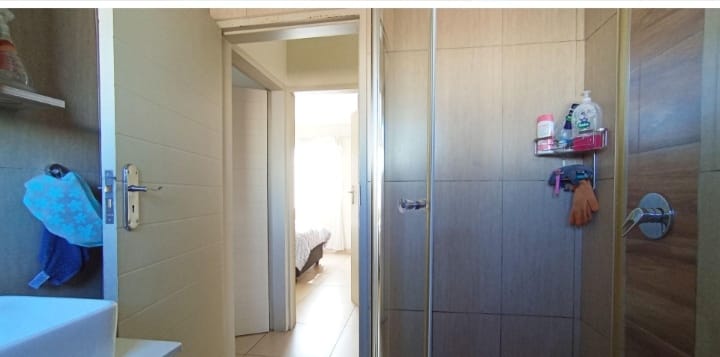 2 Bedroom Property for Sale in Andeon Gauteng