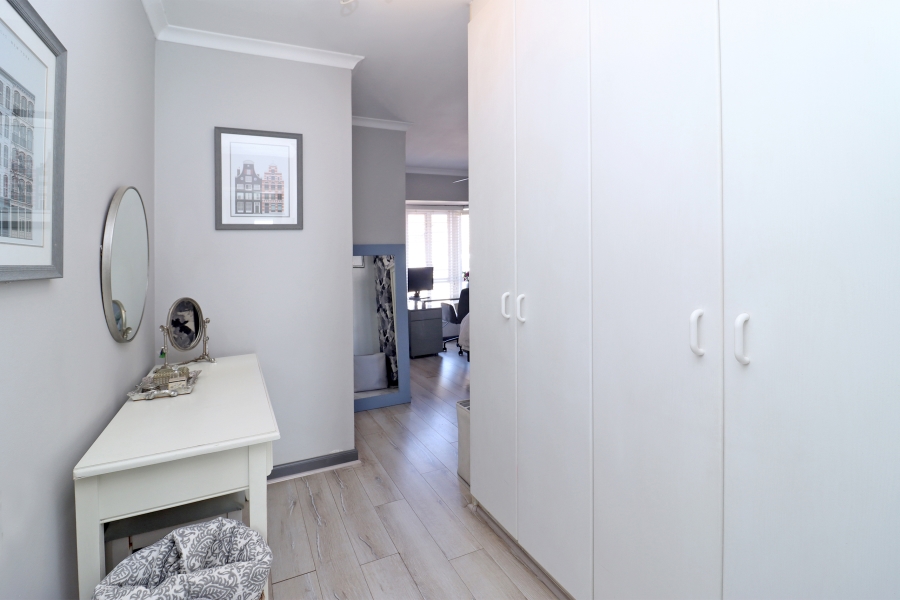 2 Bedroom Property for Sale in Bryanston Gauteng