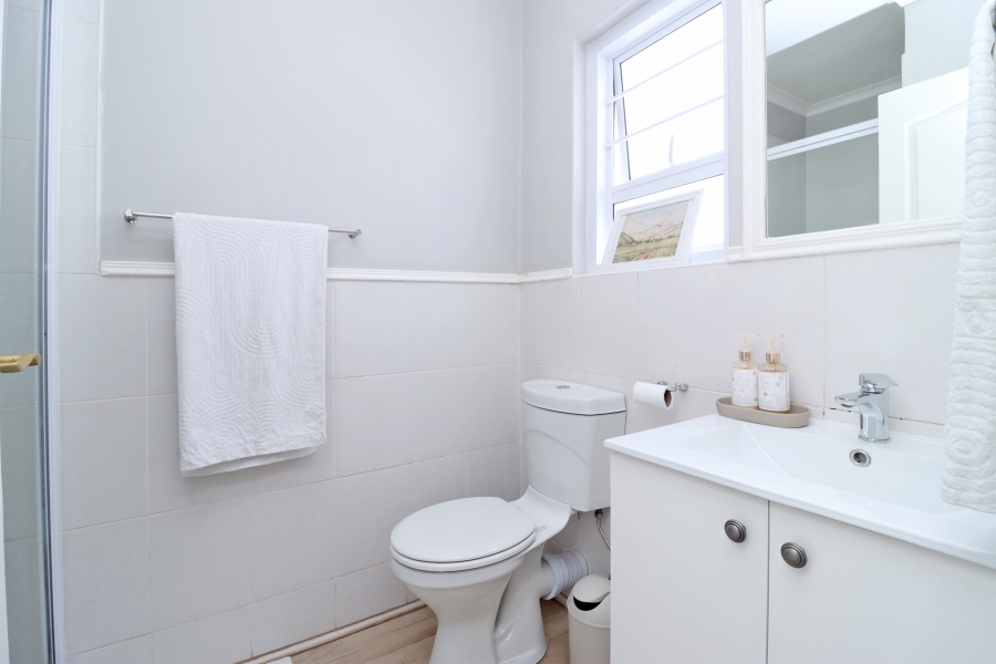2 Bedroom Property for Sale in Bryanston Gauteng