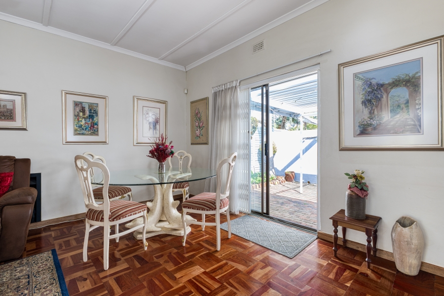 2 Bedroom Property for Sale in Linden Gauteng