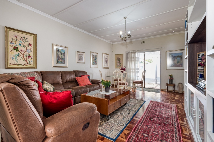 2 Bedroom Property for Sale in Linden Gauteng