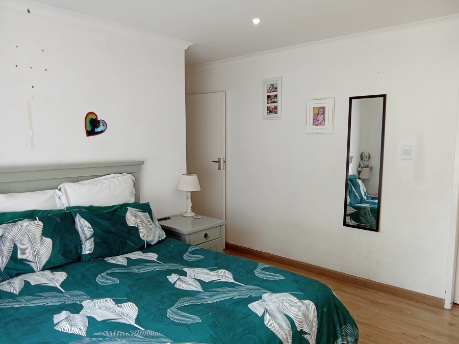 3 Bedroom Property for Sale in Radiokop Gauteng