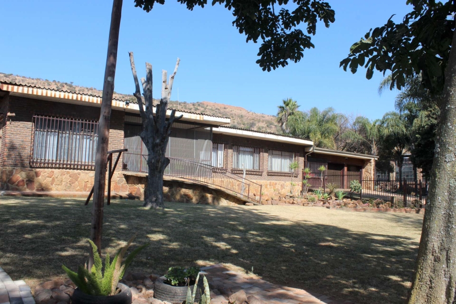 7 Bedroom Property for Sale in Zandfontein AH Gauteng