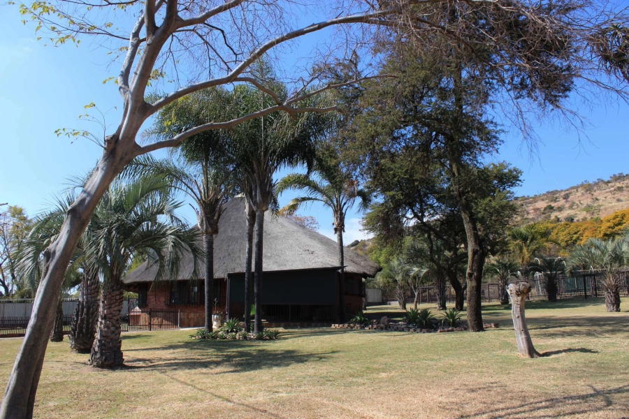 7 Bedroom Property for Sale in Zandfontein AH Gauteng