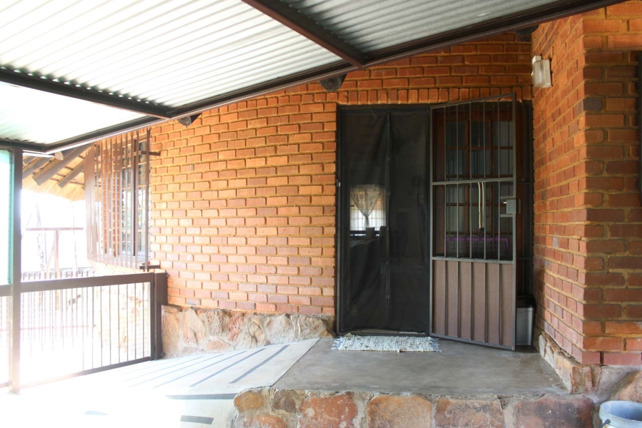 7 Bedroom Property for Sale in Zandfontein AH Gauteng