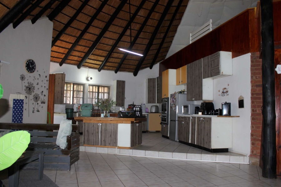 7 Bedroom Property for Sale in Zandfontein AH Gauteng