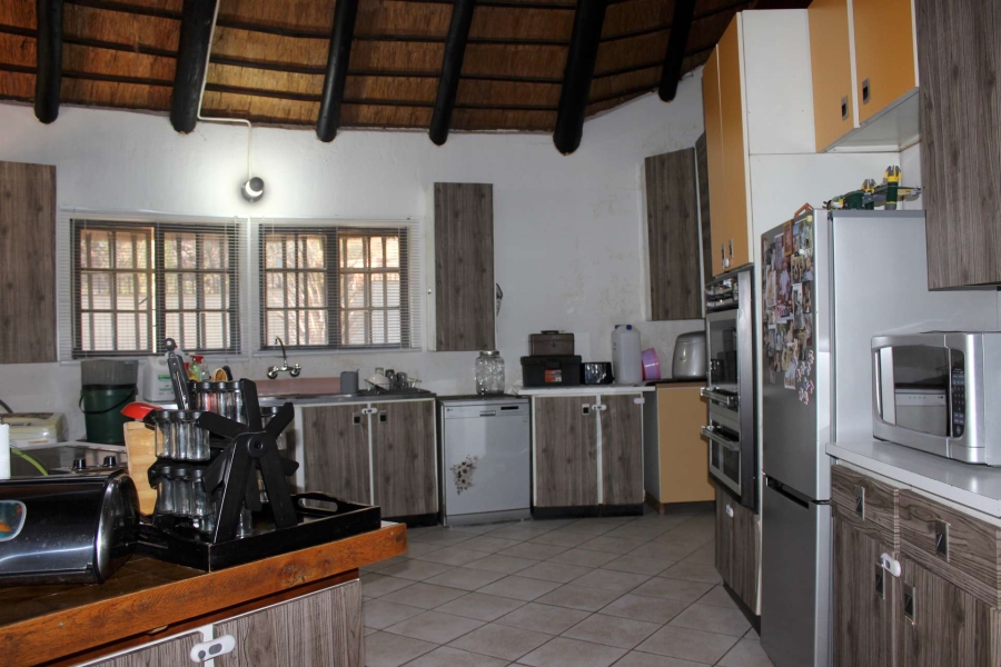 7 Bedroom Property for Sale in Zandfontein AH Gauteng
