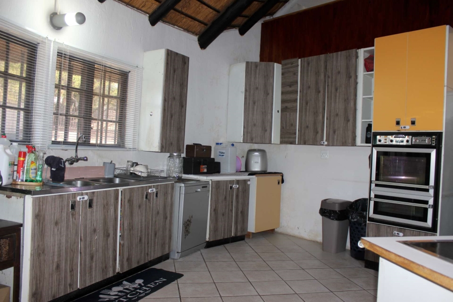 7 Bedroom Property for Sale in Zandfontein AH Gauteng