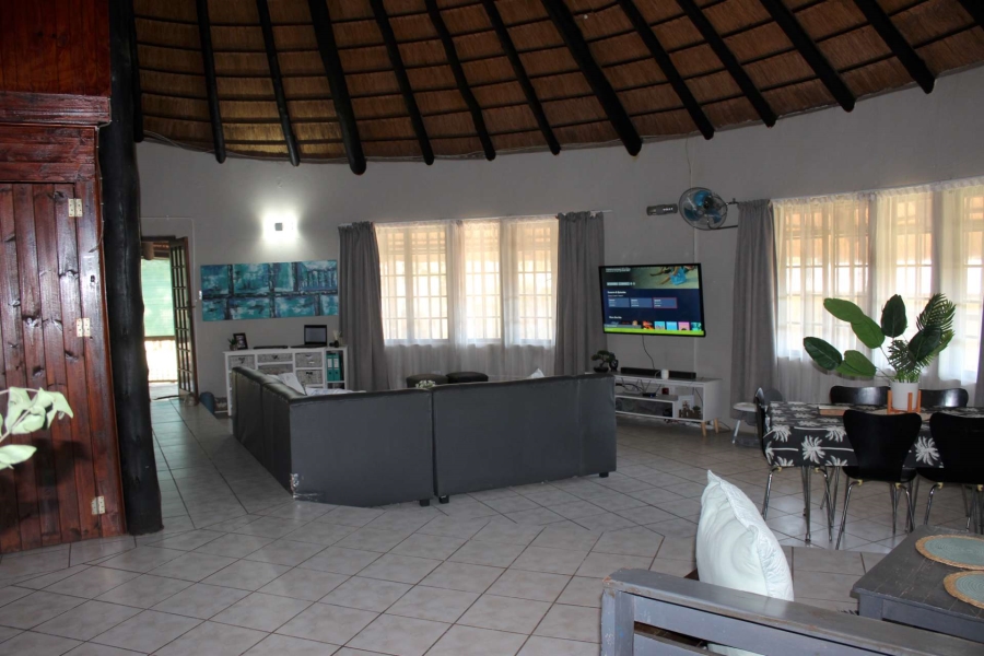 7 Bedroom Property for Sale in Zandfontein AH Gauteng