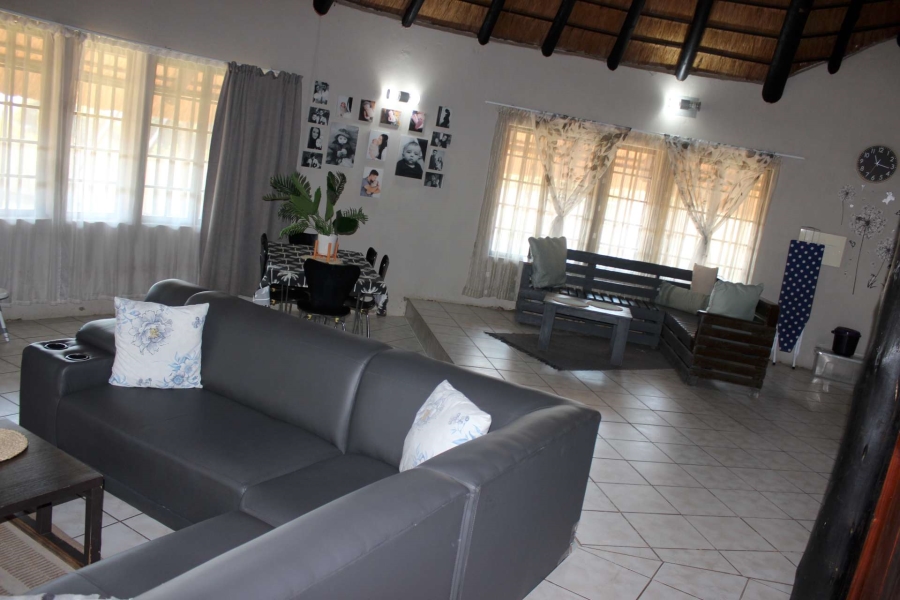 7 Bedroom Property for Sale in Zandfontein AH Gauteng