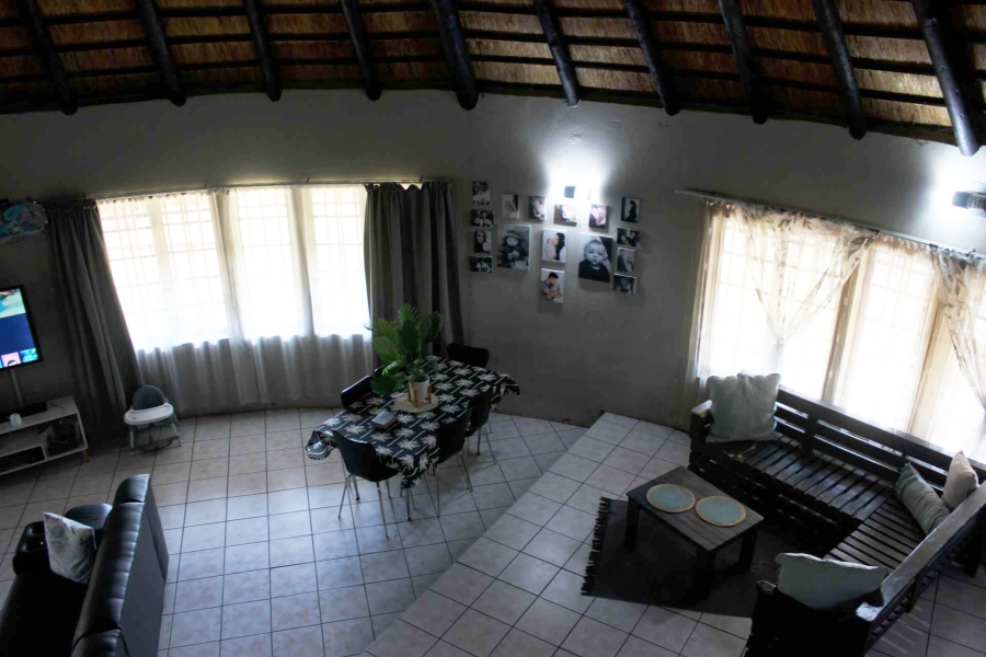 7 Bedroom Property for Sale in Zandfontein AH Gauteng