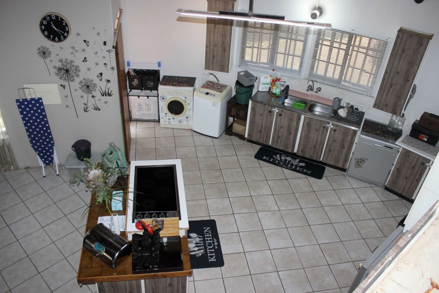 7 Bedroom Property for Sale in Zandfontein AH Gauteng