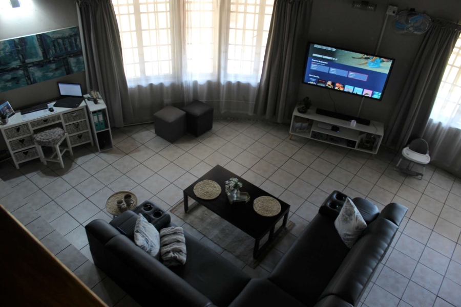 7 Bedroom Property for Sale in Zandfontein AH Gauteng