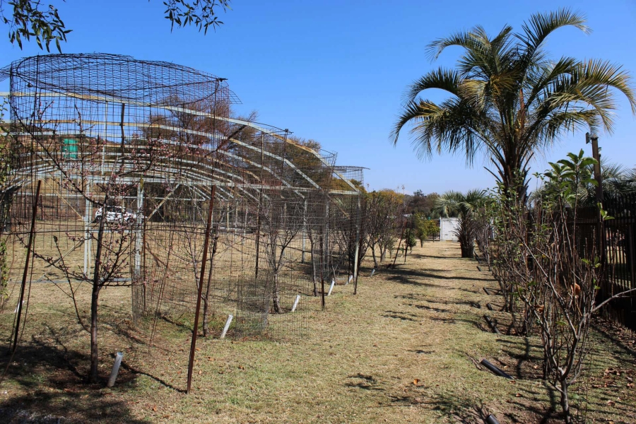 7 Bedroom Property for Sale in Zandfontein AH Gauteng