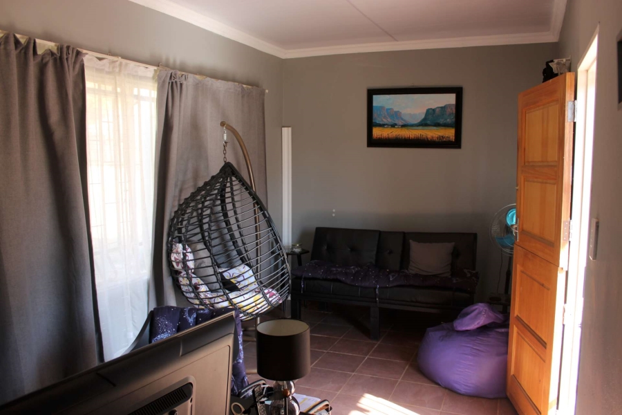 7 Bedroom Property for Sale in Zandfontein AH Gauteng