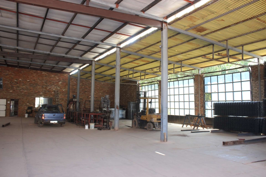 7 Bedroom Property for Sale in Zandfontein AH Gauteng