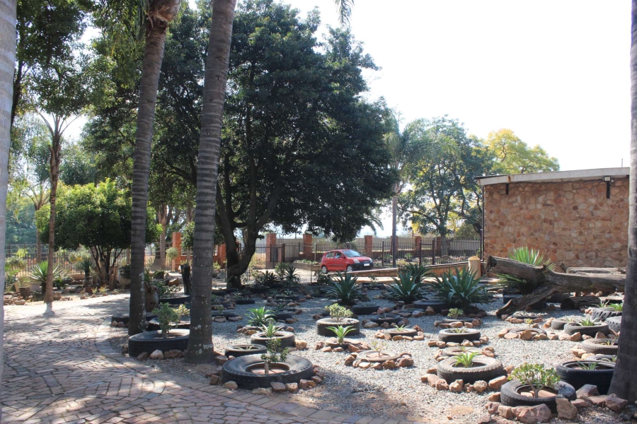 7 Bedroom Property for Sale in Zandfontein AH Gauteng