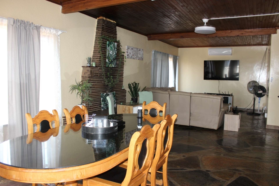 7 Bedroom Property for Sale in Zandfontein AH Gauteng