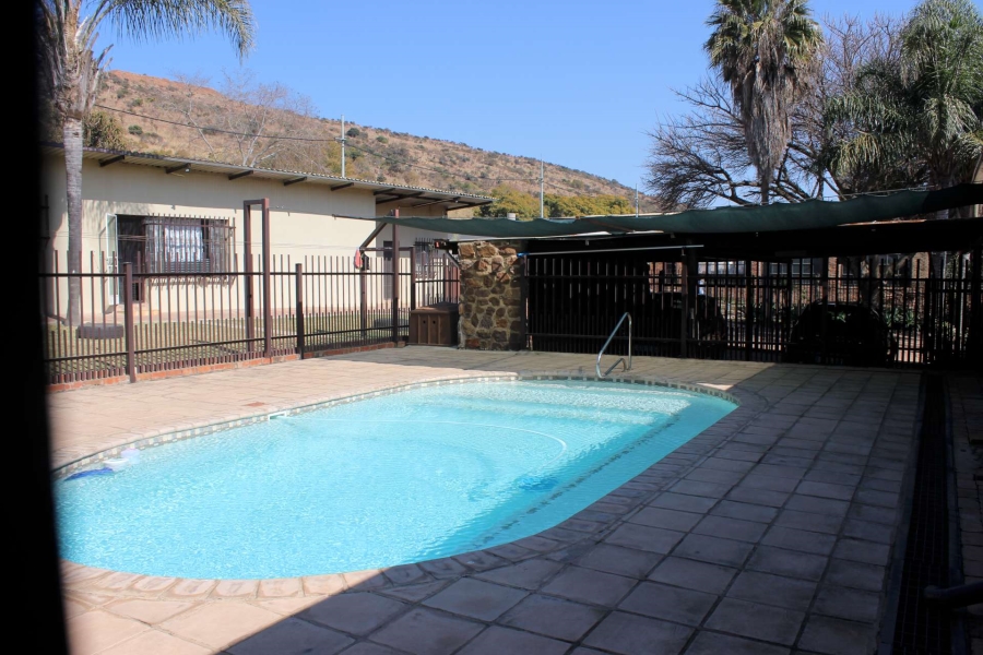 7 Bedroom Property for Sale in Zandfontein AH Gauteng