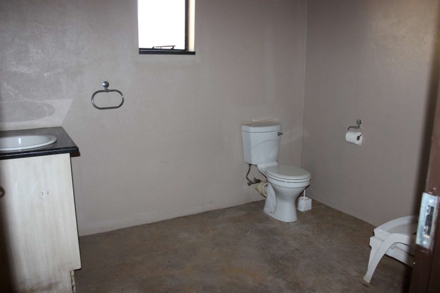 7 Bedroom Property for Sale in Zandfontein AH Gauteng