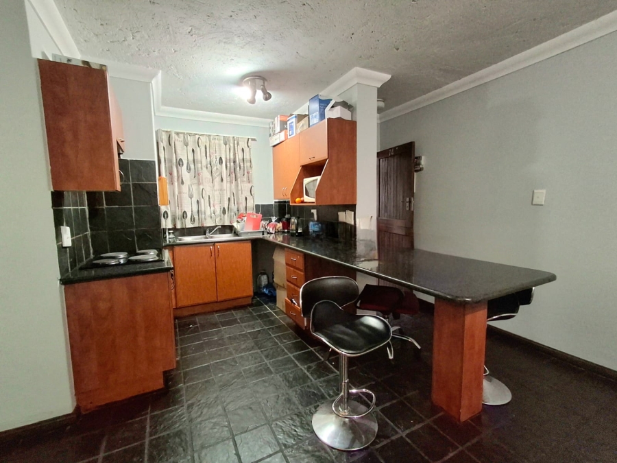 1 Bedroom Property for Sale in Erand Gardens Gauteng