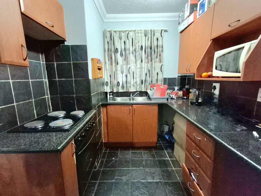 1 Bedroom Property for Sale in Erand Gardens Gauteng