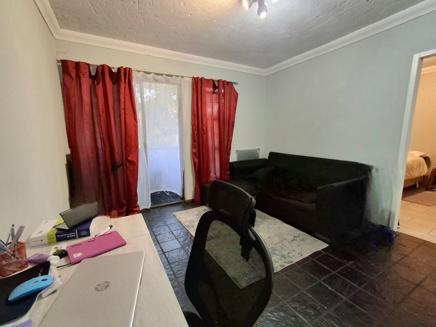 1 Bedroom Property for Sale in Erand Gardens Gauteng