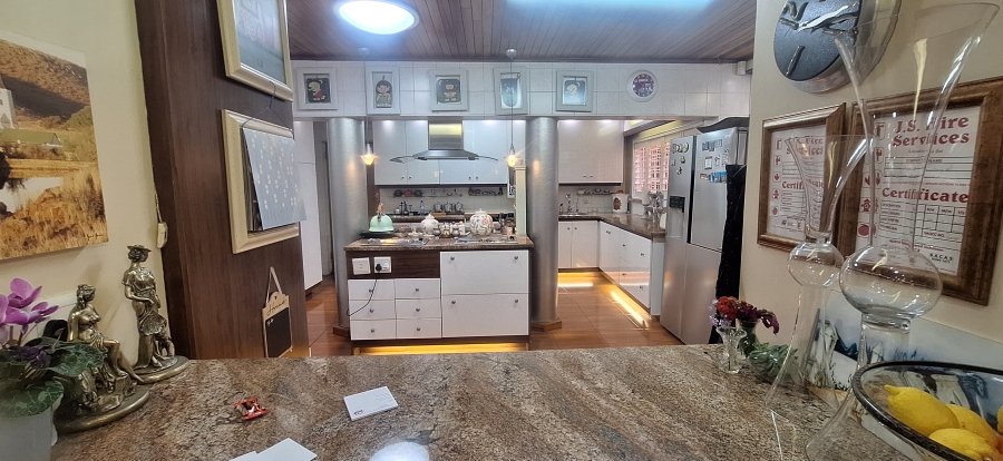 3 Bedroom Property for Sale in Noordheuwel Gauteng