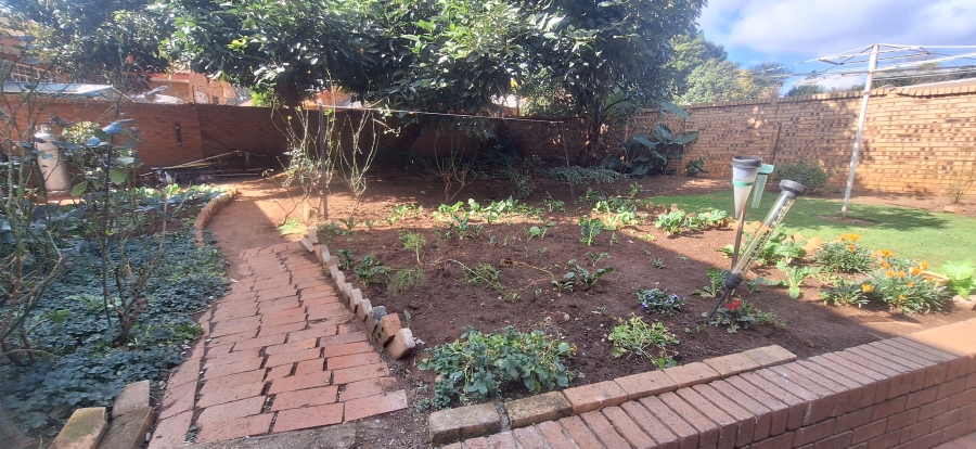 3 Bedroom Property for Sale in Noordheuwel Gauteng