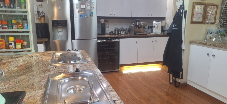 3 Bedroom Property for Sale in Noordheuwel Gauteng