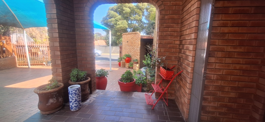 3 Bedroom Property for Sale in Noordheuwel Gauteng