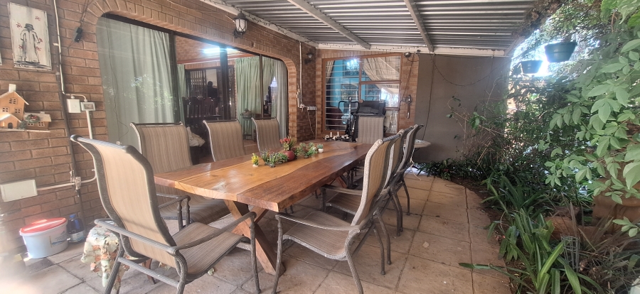 3 Bedroom Property for Sale in Noordheuwel Gauteng