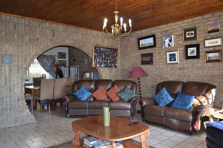 4 Bedroom Property for Sale in Roodekrans Gauteng