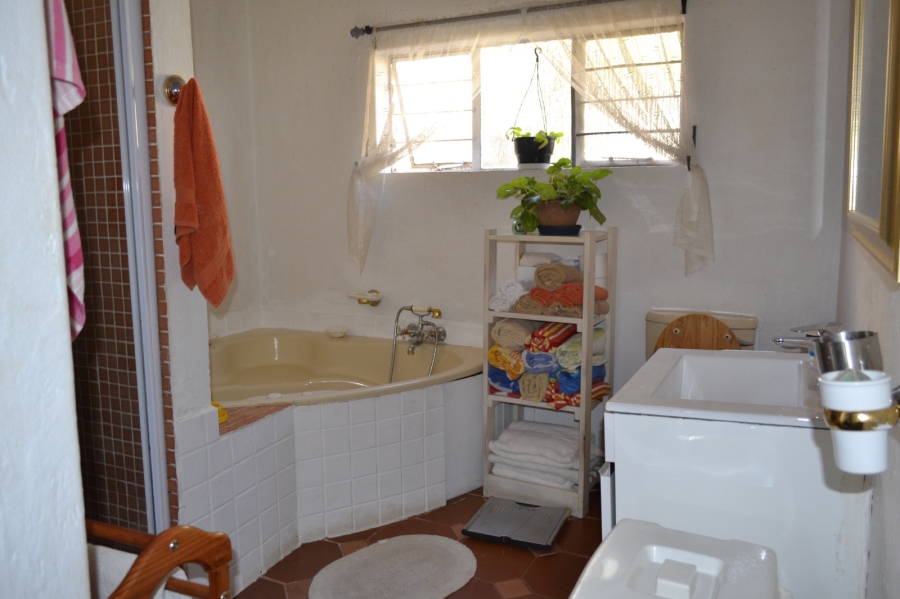 4 Bedroom Property for Sale in Roodekrans Gauteng