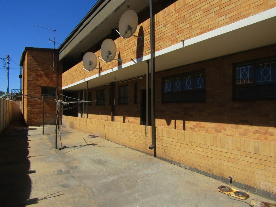 To Let 2 Bedroom Property for Rent in Haddon Gauteng