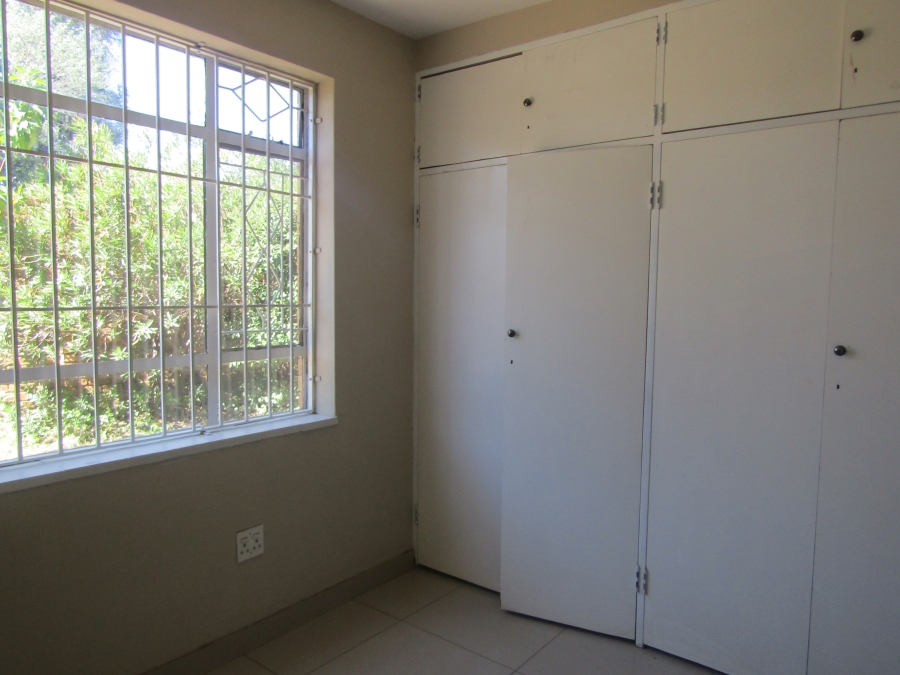 To Let 2 Bedroom Property for Rent in Haddon Gauteng