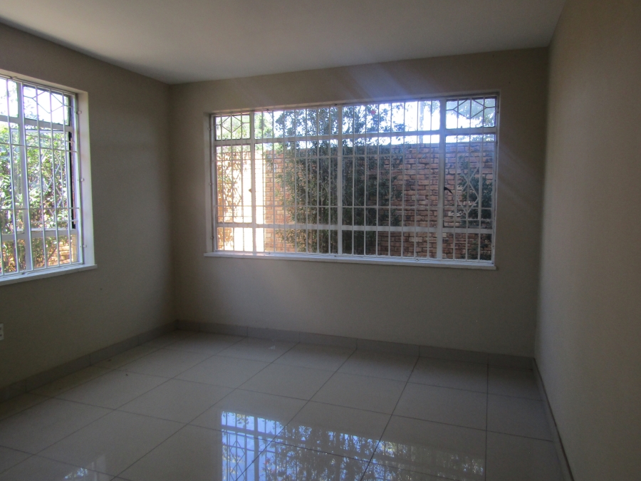 To Let 2 Bedroom Property for Rent in Haddon Gauteng