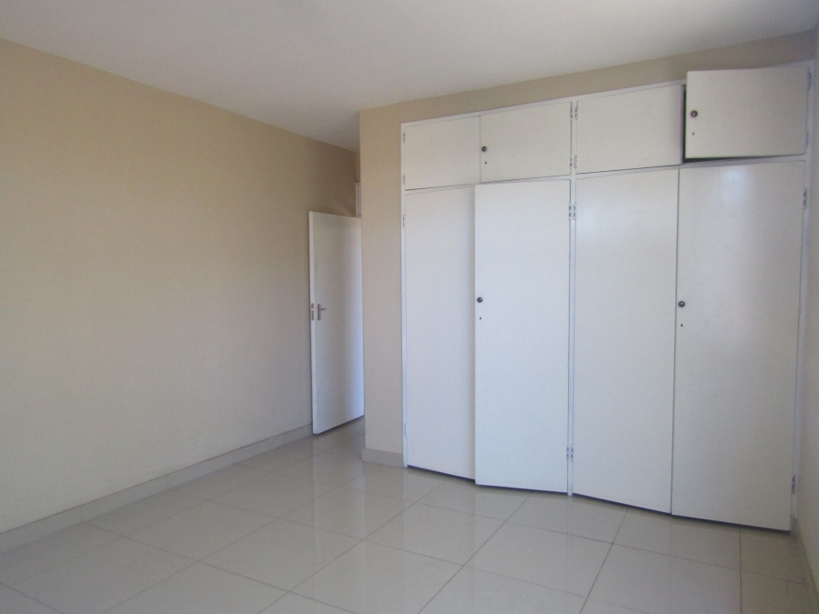 To Let 2 Bedroom Property for Rent in Haddon Gauteng