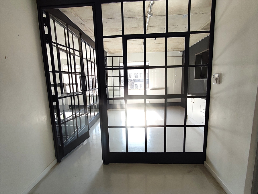 To Let commercial Property for Rent in Hyde Park Gauteng