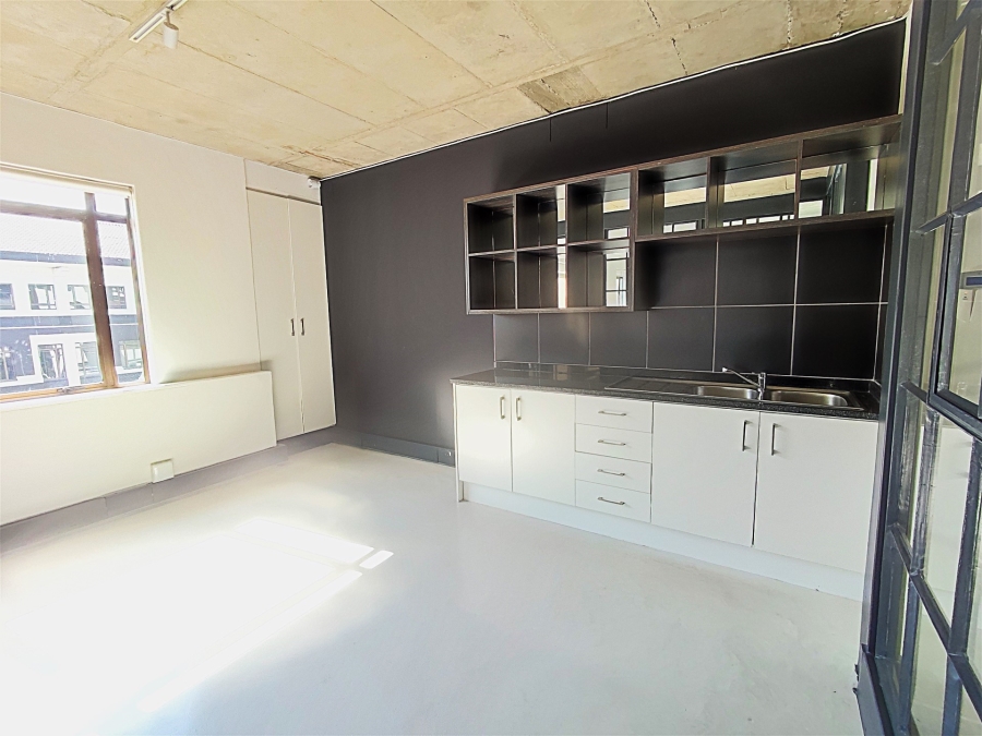 To Let commercial Property for Rent in Hyde Park Gauteng