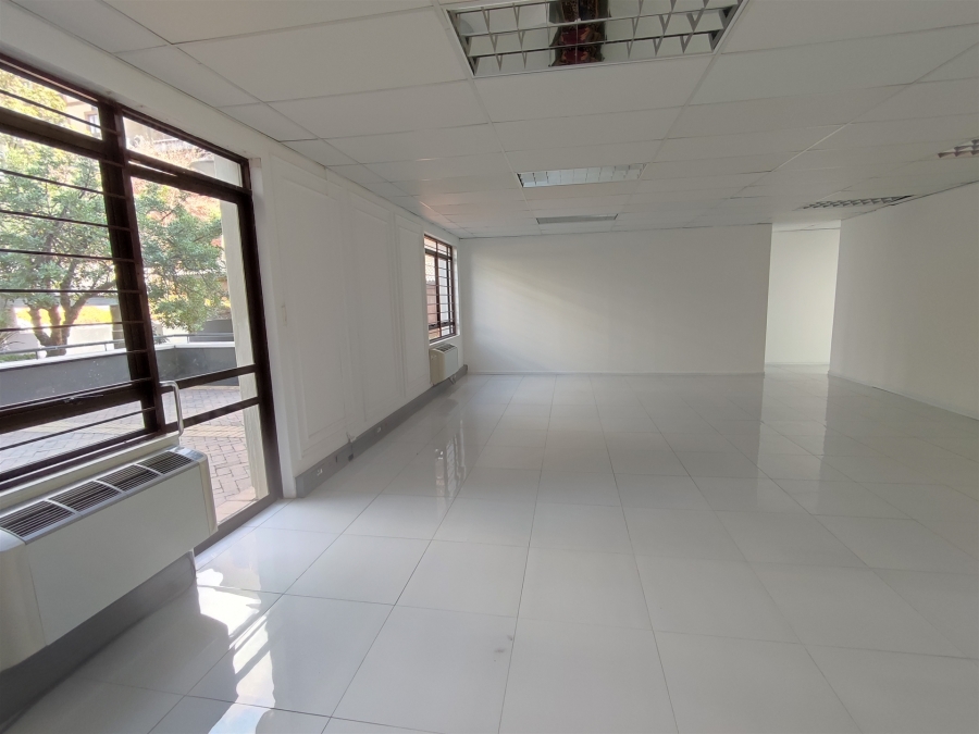 To Let commercial Property for Rent in Hyde Park Gauteng
