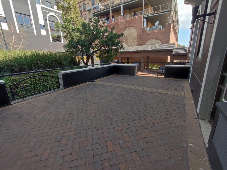 To Let commercial Property for Rent in Hyde Park Gauteng