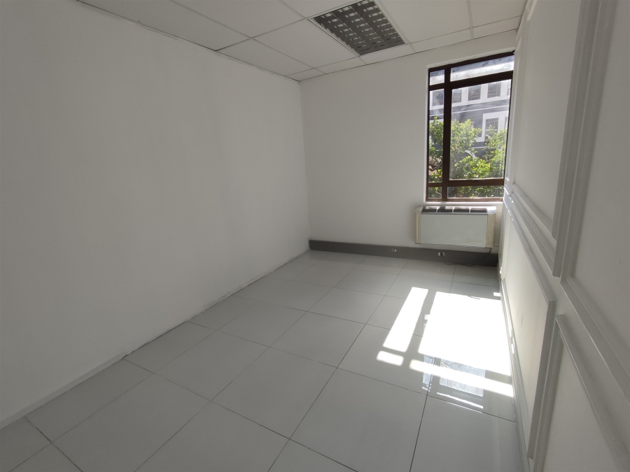 To Let commercial Property for Rent in Hyde Park Gauteng