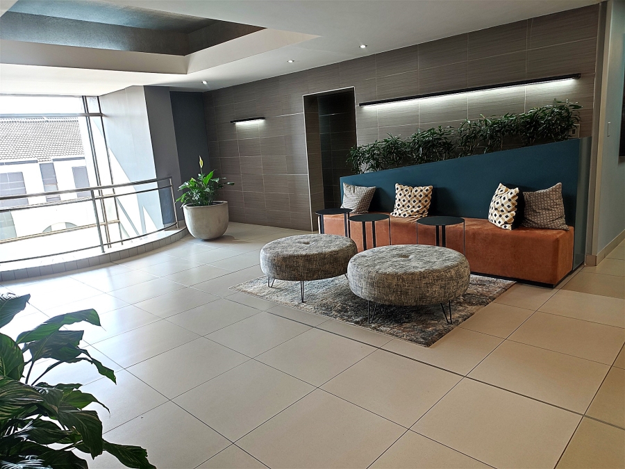 To Let commercial Property for Rent in Hyde Park Gauteng
