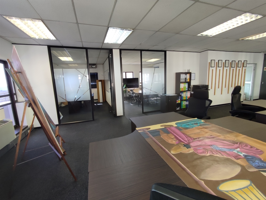 To Let commercial Property for Rent in Hyde Park Gauteng