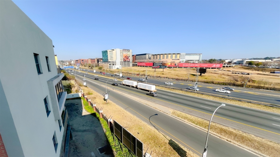 To Let commercial Property for Rent in Waverley Gauteng