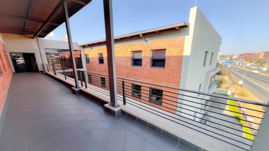 To Let commercial Property for Rent in Waverley Gauteng