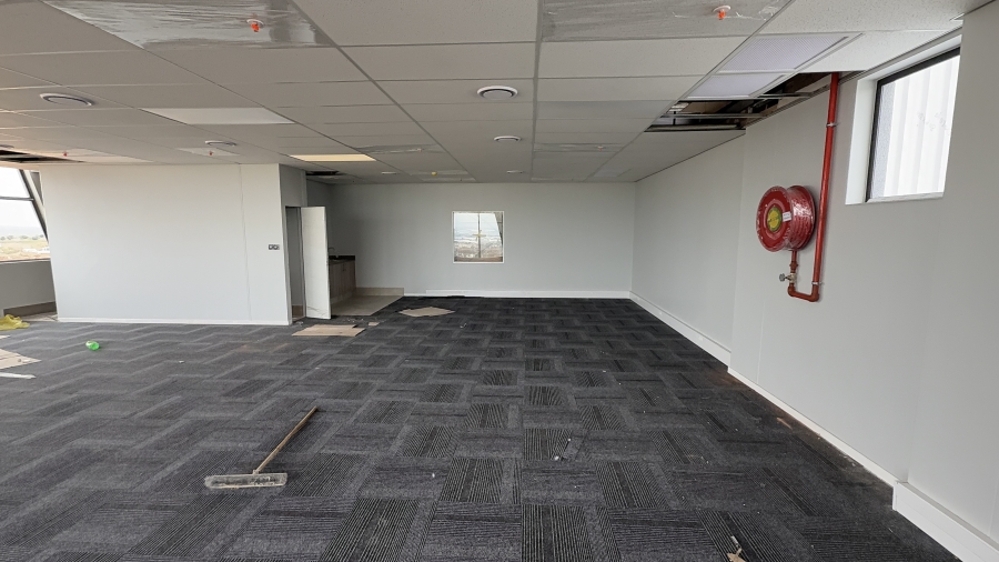 To Let commercial Property for Rent in Airport Park Gauteng